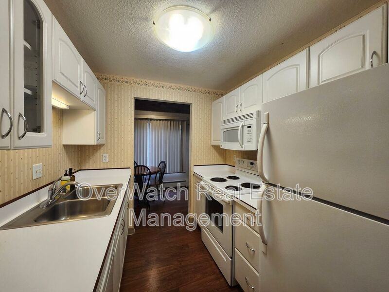 720 M St #201 - Photo 3 of 11