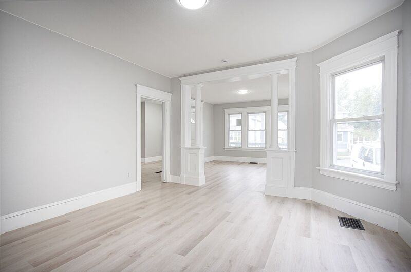 140 Johnson St #1 - Photo 3 of 18