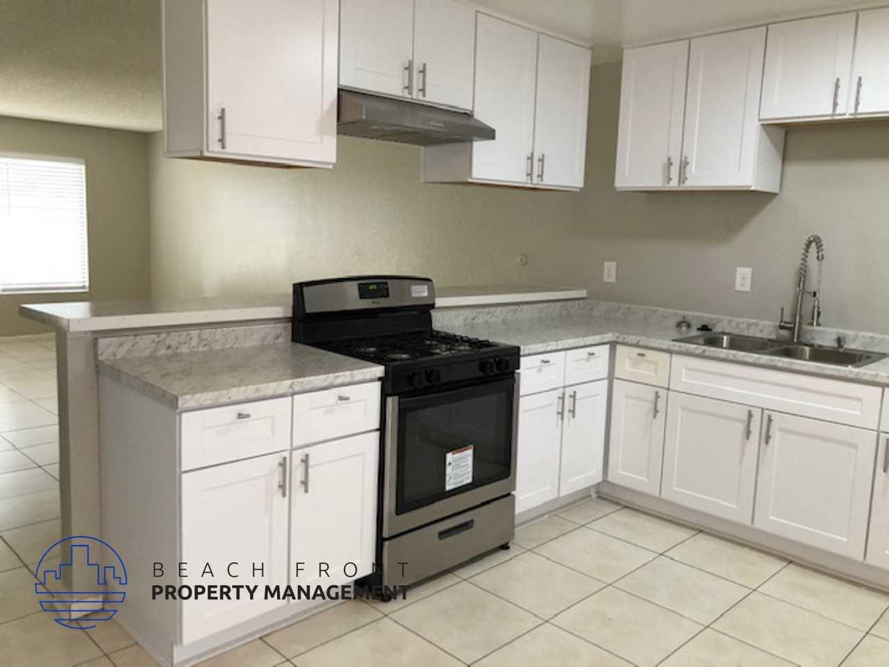 2186 Pacific Ave. - Photo 2 of 25