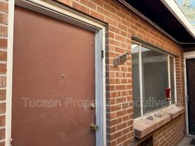 802 N Alvernon Way - Photo 1 of 1