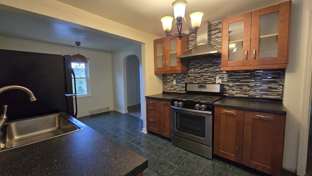 107 N 3rd St #107 - Photo 6 of 12