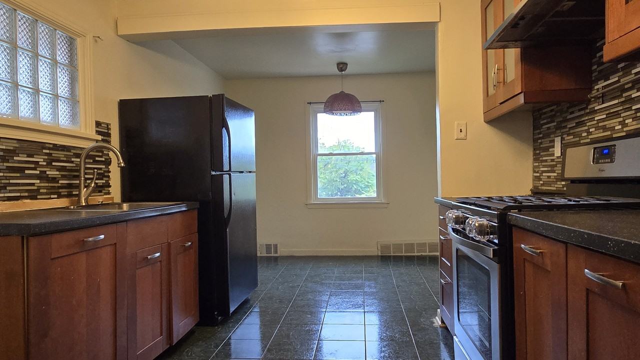 107 N 3rd St #107 - Photo 7 of 12