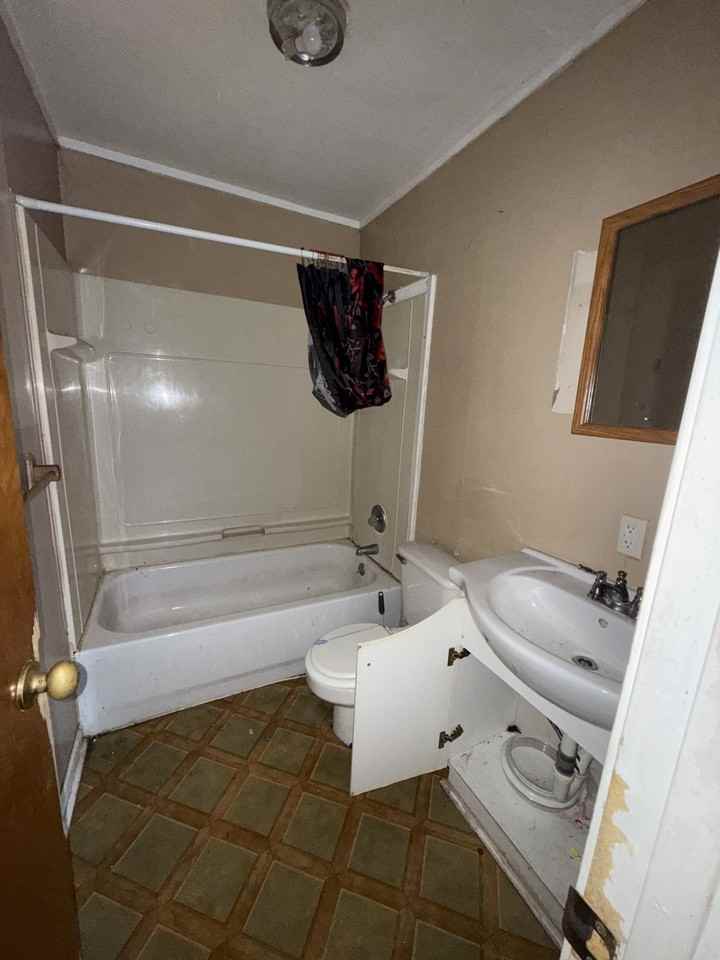 927 East Harrison Avenue #927 - Photo 5 of 16