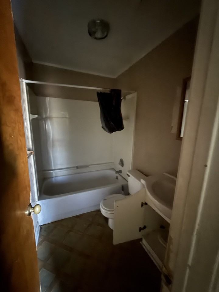 927 East Harrison Avenue #927 - Photo 6 of 16