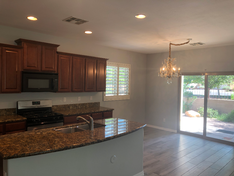 7303 W Midway Ave - Photo 3 of 14