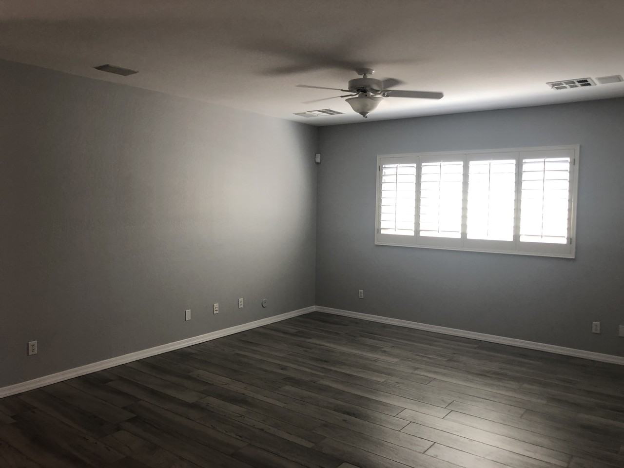 7303 W Midway Ave - Photo 4 of 14