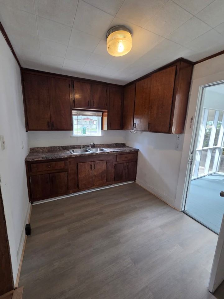 143 Iron Bridge Rd - Photo 6 of 18