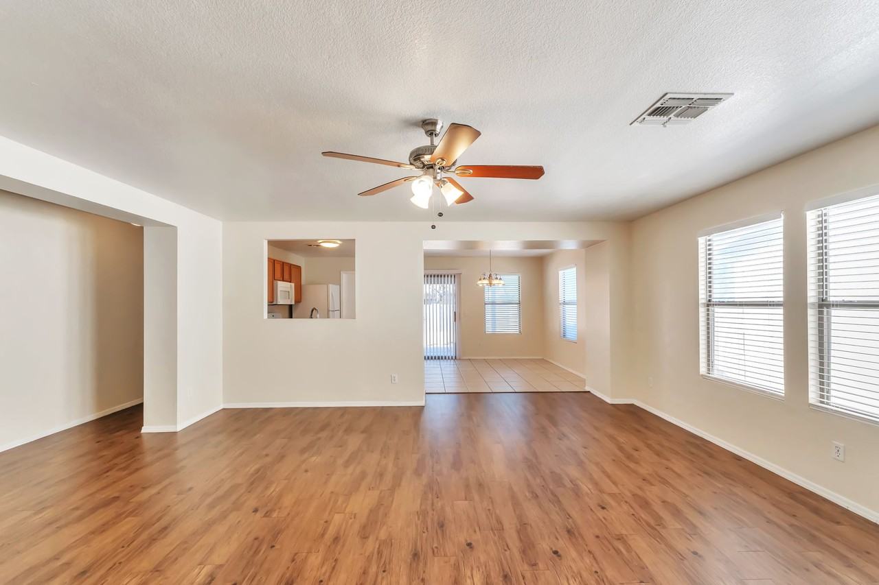 8114 S Sunny Sky Pl - Photo 4 of 27