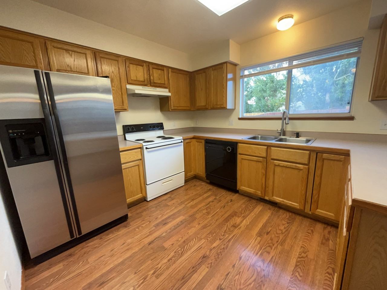 5921 Fossil Dr - Photo 5 of 13