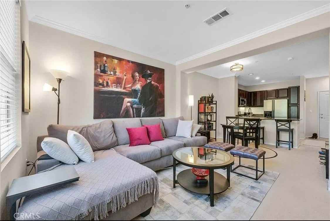 3344 Watermarke Pl - Photo 3 of 14