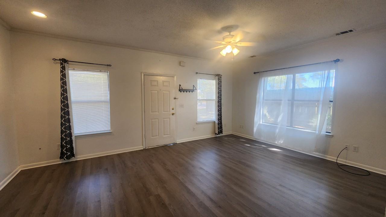 205 Marquette St #1 - Photo 3 of 14