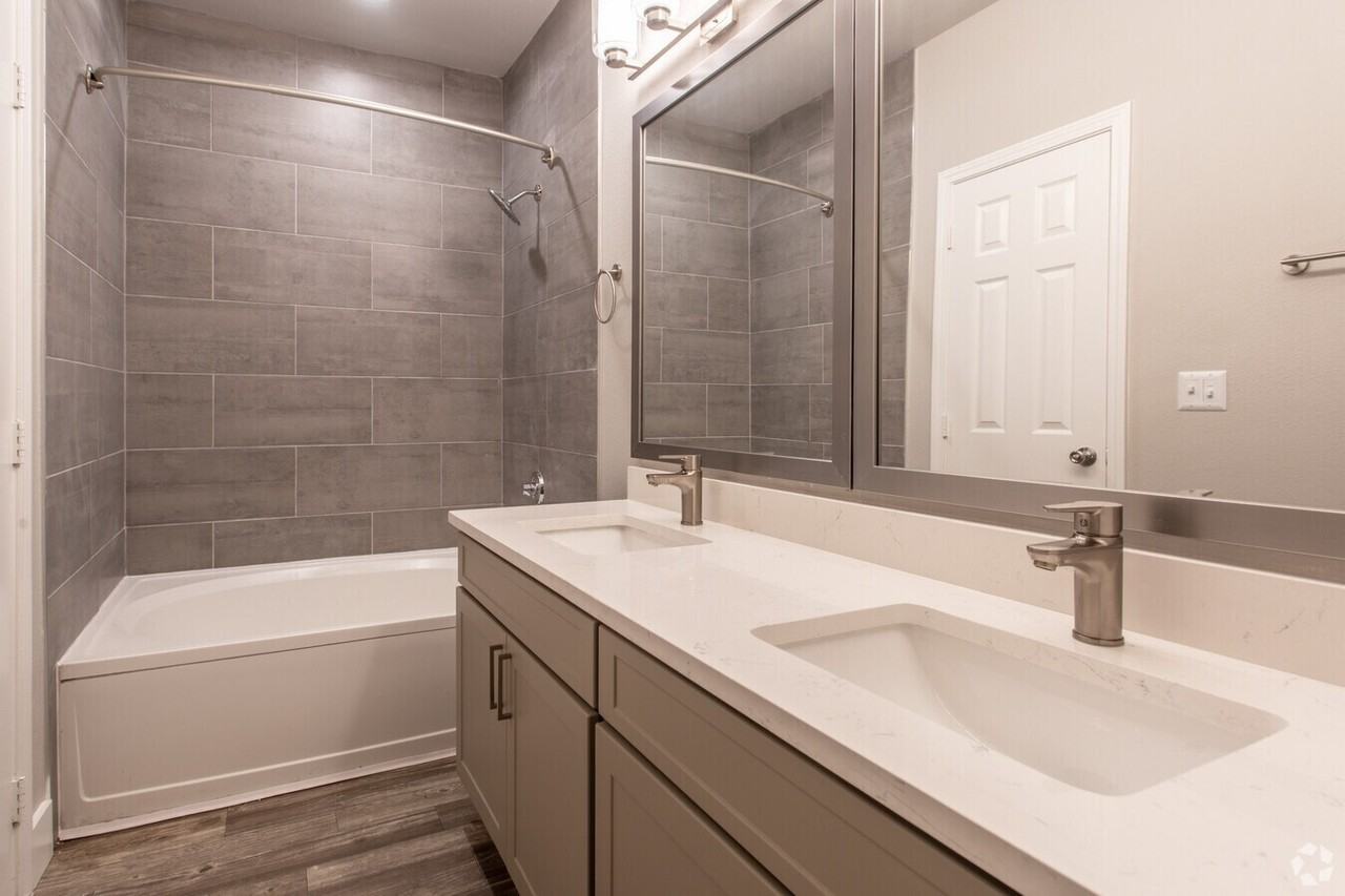 54 Fm 1488 Rd - Photo 6 of 11