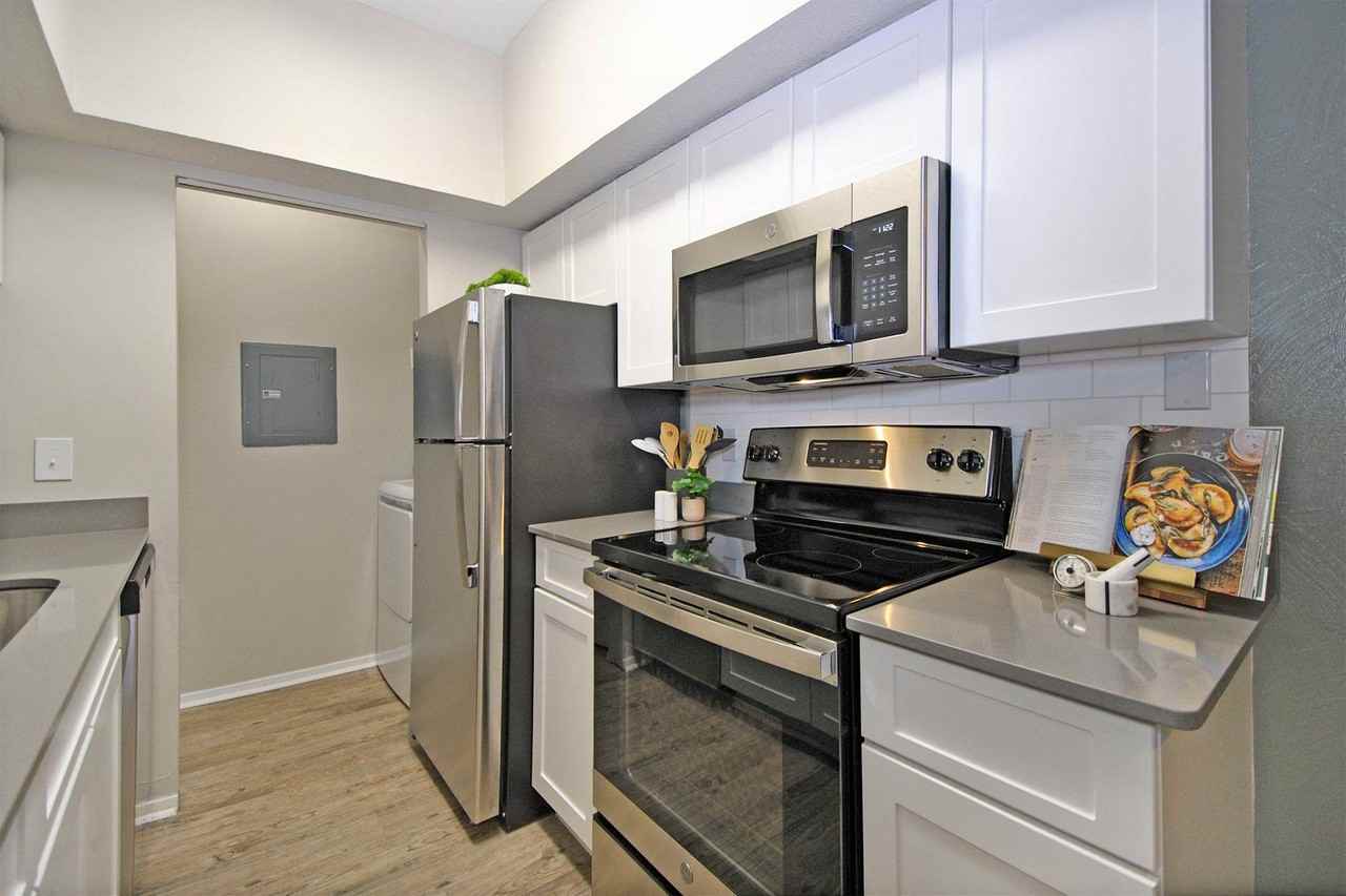 Fox Chase Apartments - Photo 6 of 34