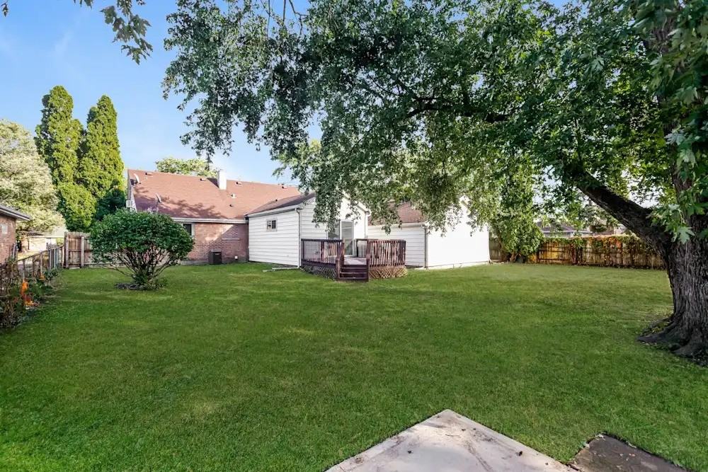 8441 Lockwood Ave #NA - Photo 2 of 13