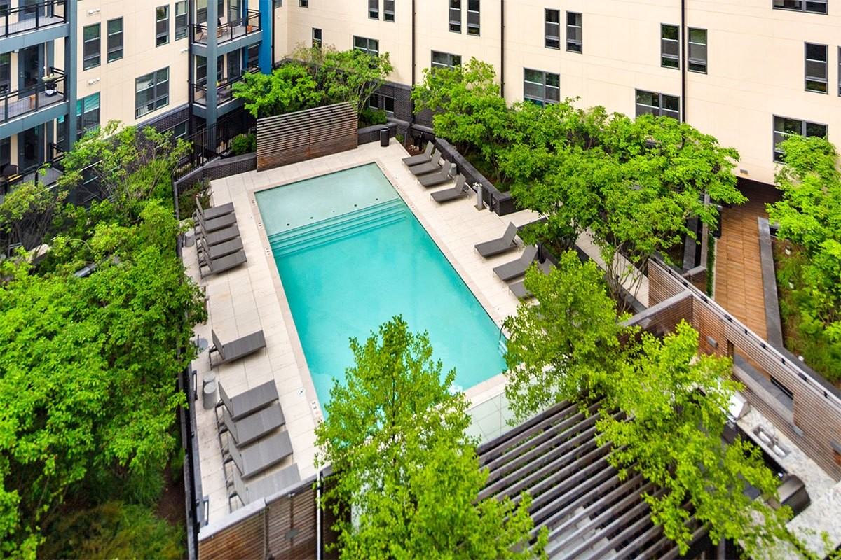 Escher - Photo 3 of 34