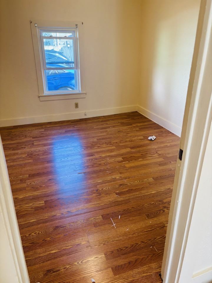 168 Ottawa St #4 - Photo 5 of 10