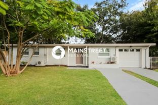 214 Poinciana Cir - Photo 1 of 1