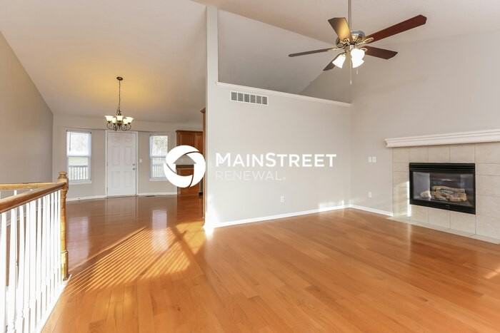 18416 E 19th St S - Photo 3 of 17