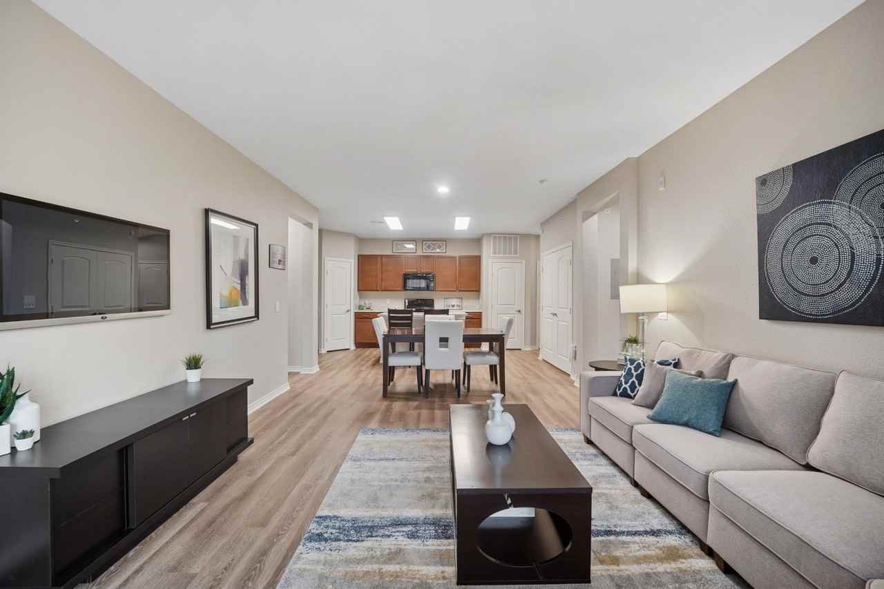 Solaire - Photo 2 of 29