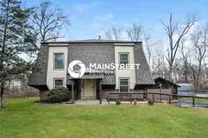 featured image of 7 Big Oak Dr