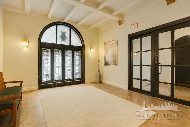 East 35th Street #1E - Photo 4 of 4