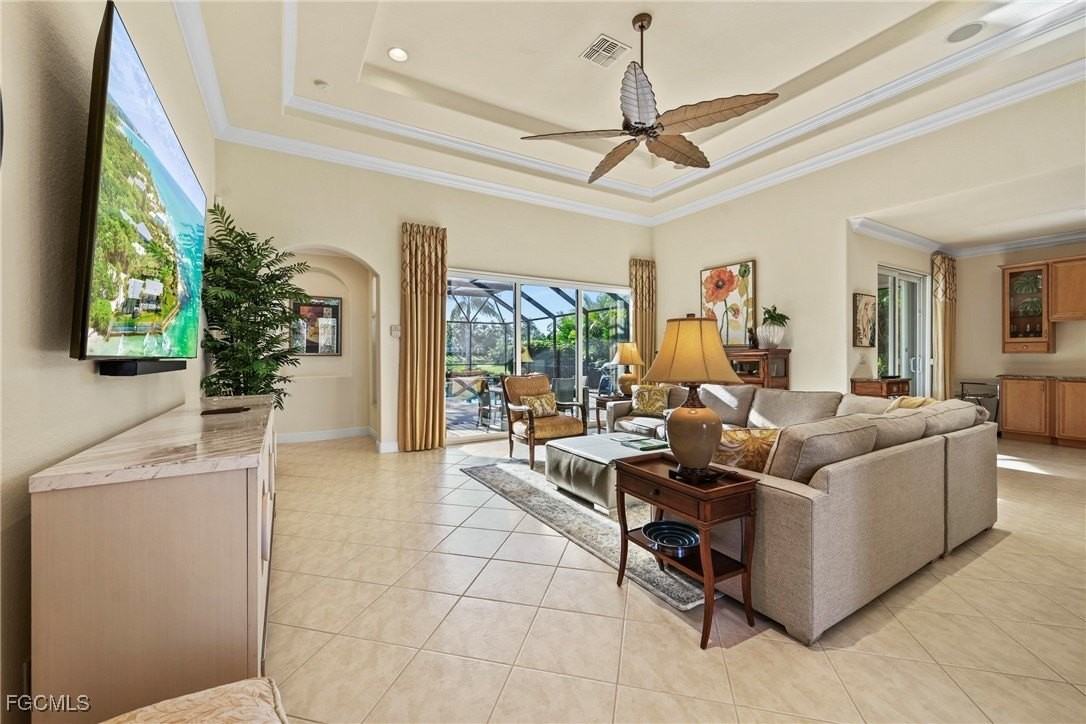 8847 Largo Mar Dr - Photo 7 of 39