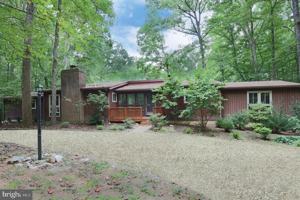 featured image of 11800 Wolf Run Ln