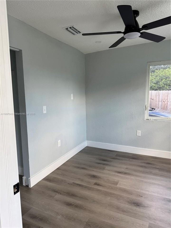 555 Northwest 100th Terrace #4 - Photo 3 of 18