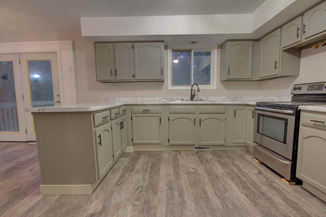 53 Sunny Hill Drive - Photo 2 of 24