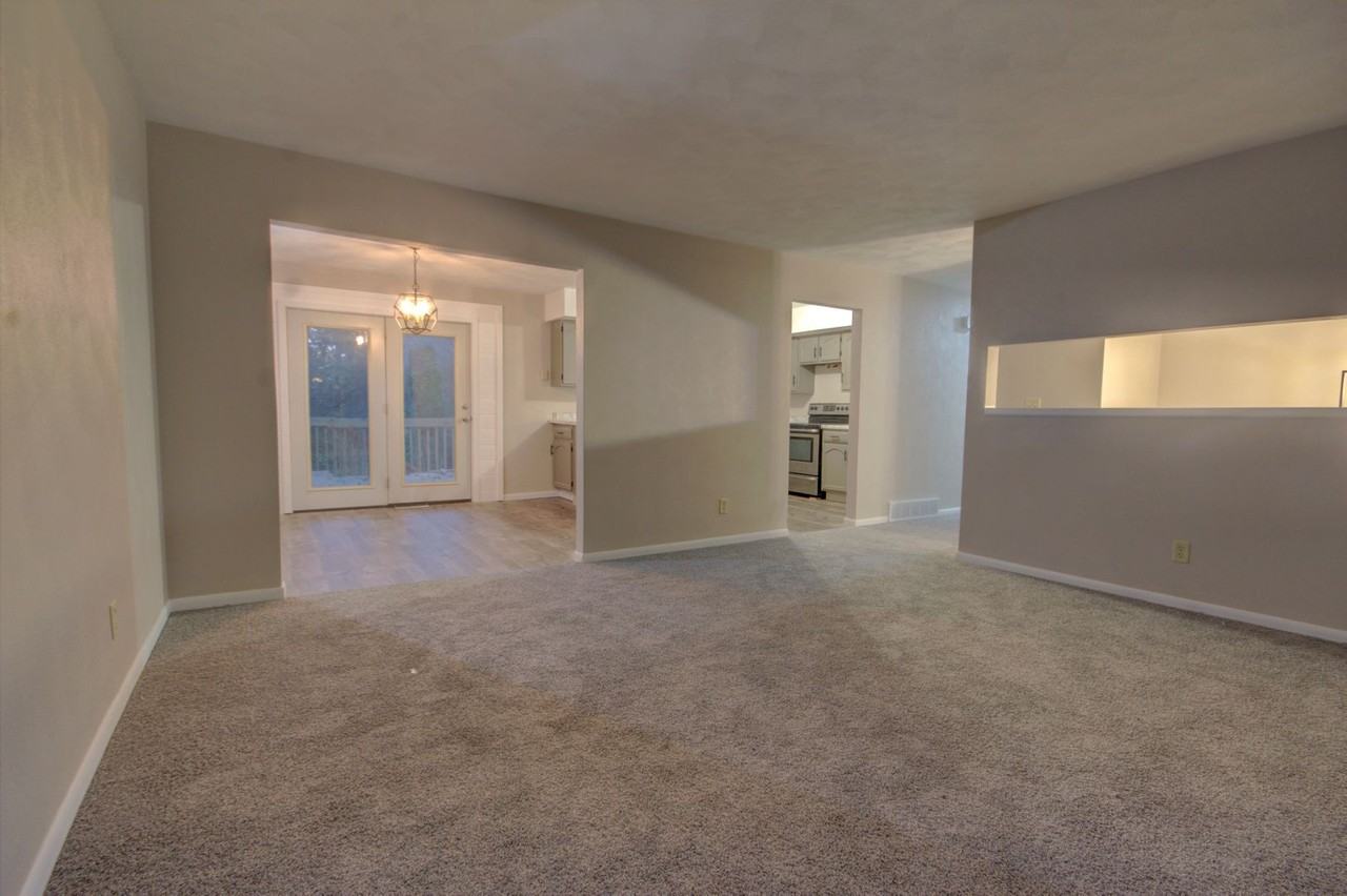 53 Sunny Hill Drive - Photo 6 of 24