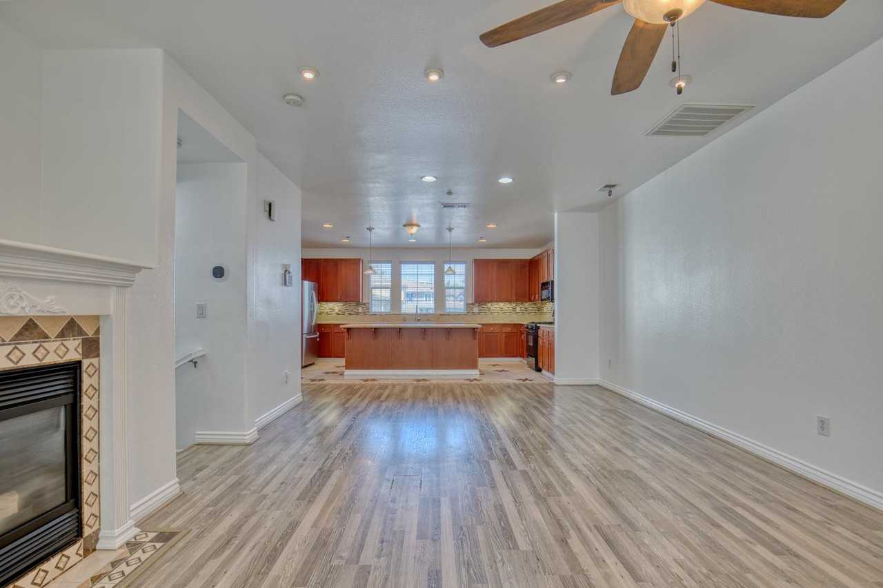 2706 Black Locust Ct - Photo 2 of 11