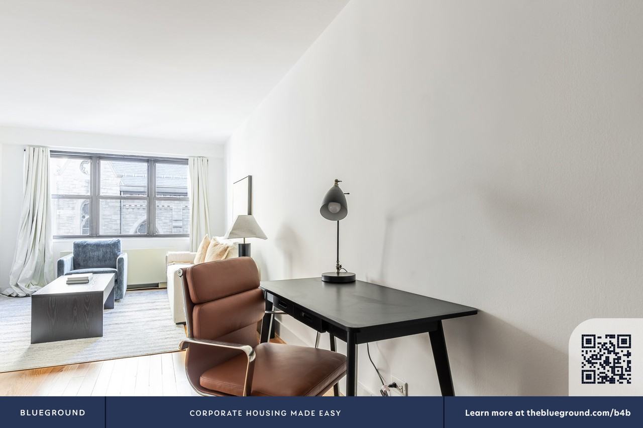 160 E 88th St #1967 - Photo 6 of 26