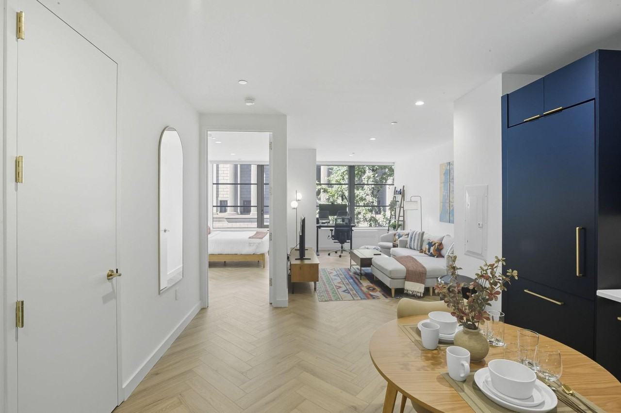 980 6th Avenue - Photo 7 of 59