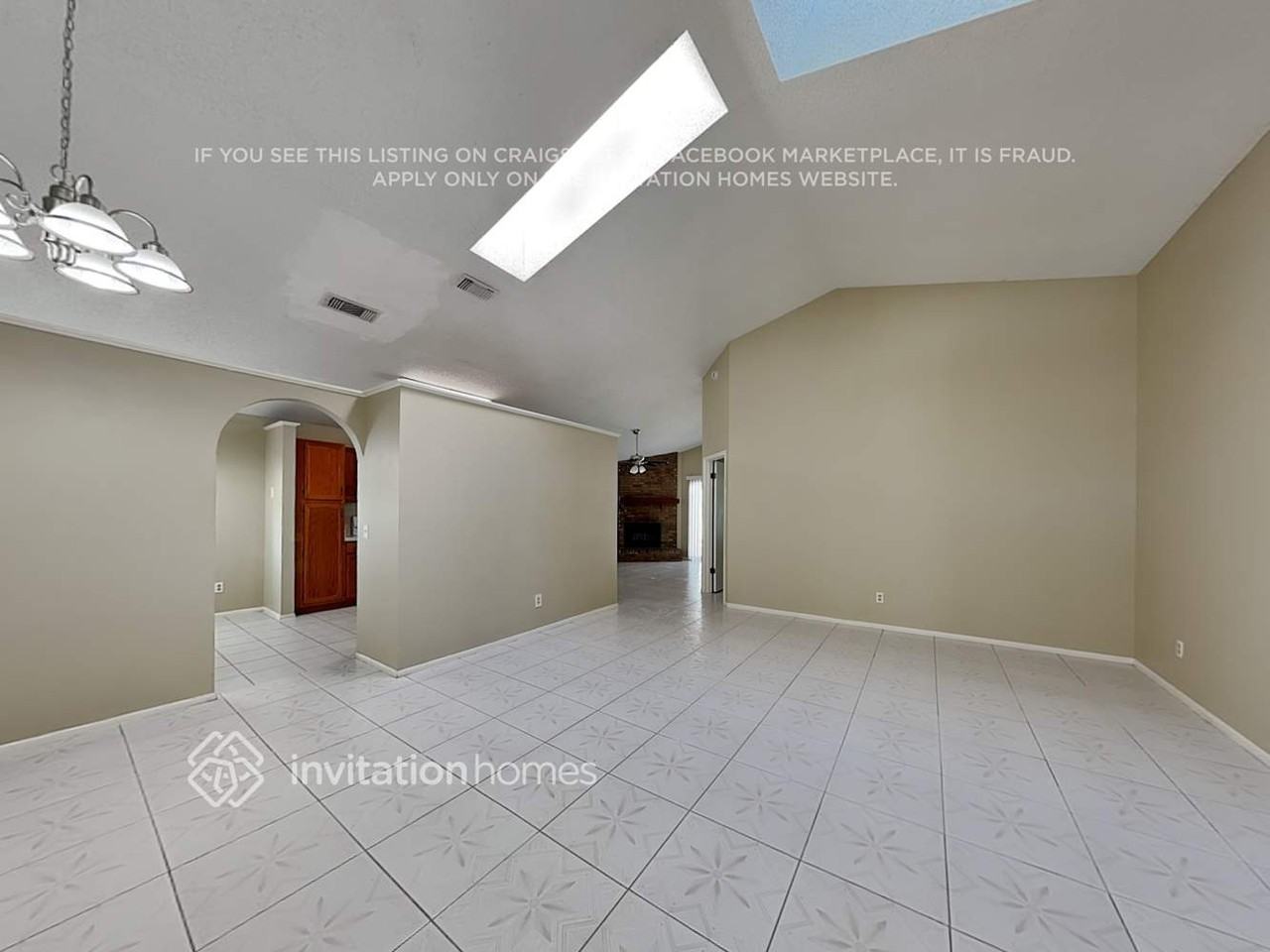 1369 Tindaro Dr - Photo 4 of 18