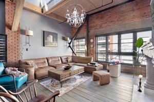 featured image of 1066 Hamilton St