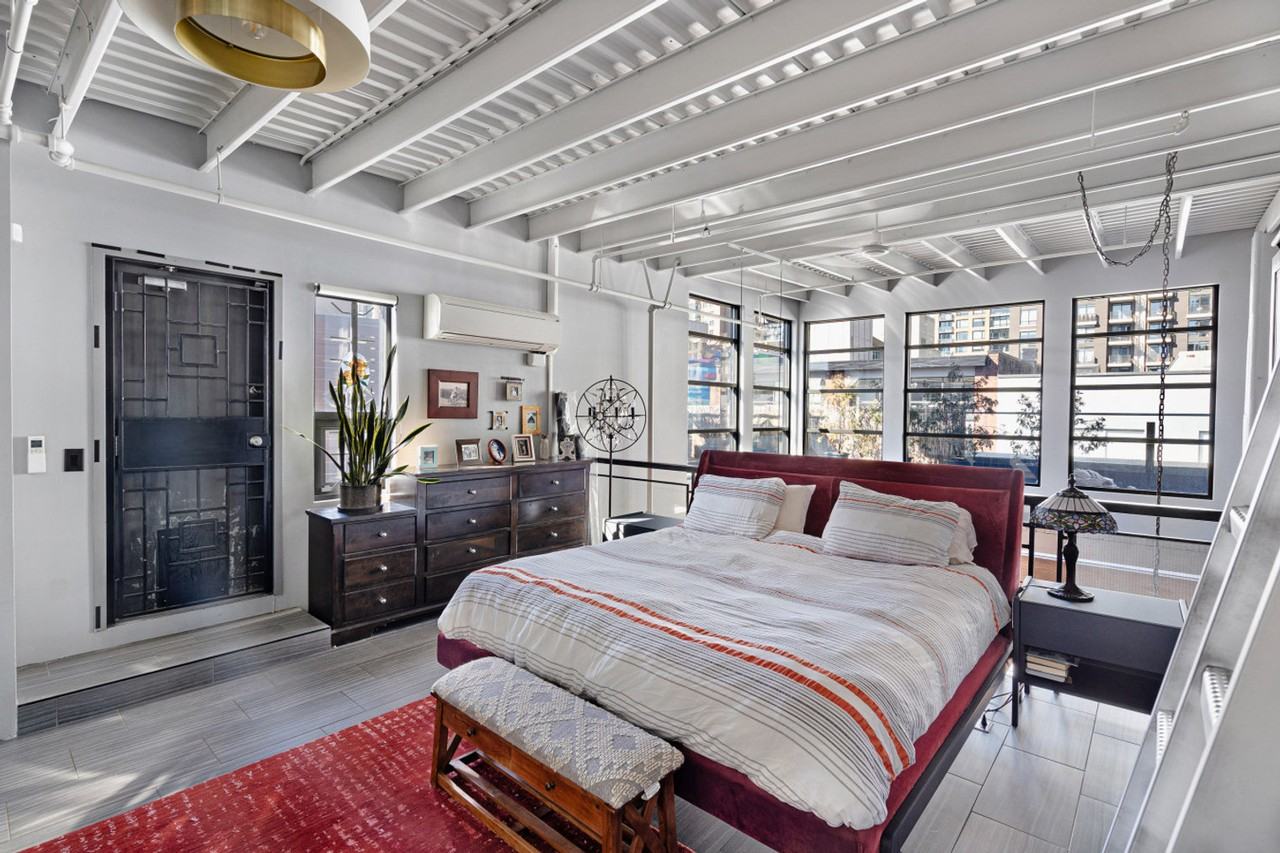 1066 Hamilton St #1060557P - Photo 6 of 34