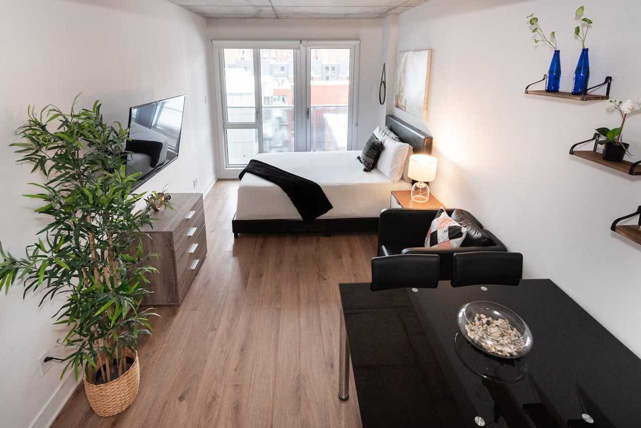 201 Rue Sainte-Catherine E #1261767P - Photo 2 of 18