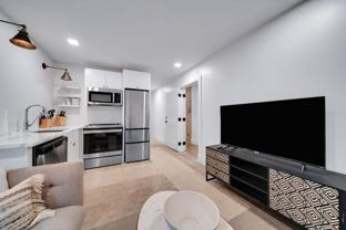 505 E Travis St - Photo 1 of 1