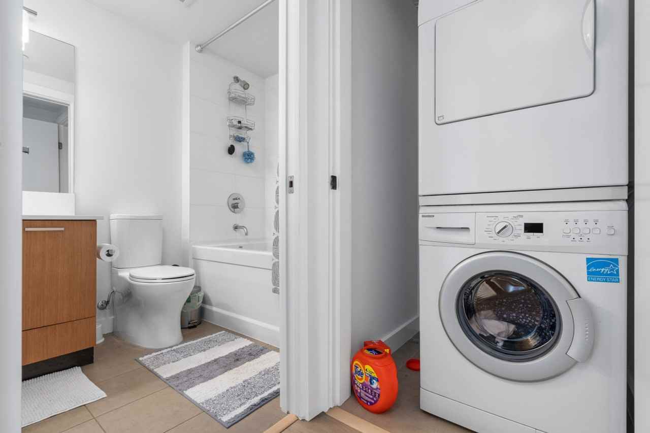 1372 Seymour St #1273079P - Photo 6 of 18