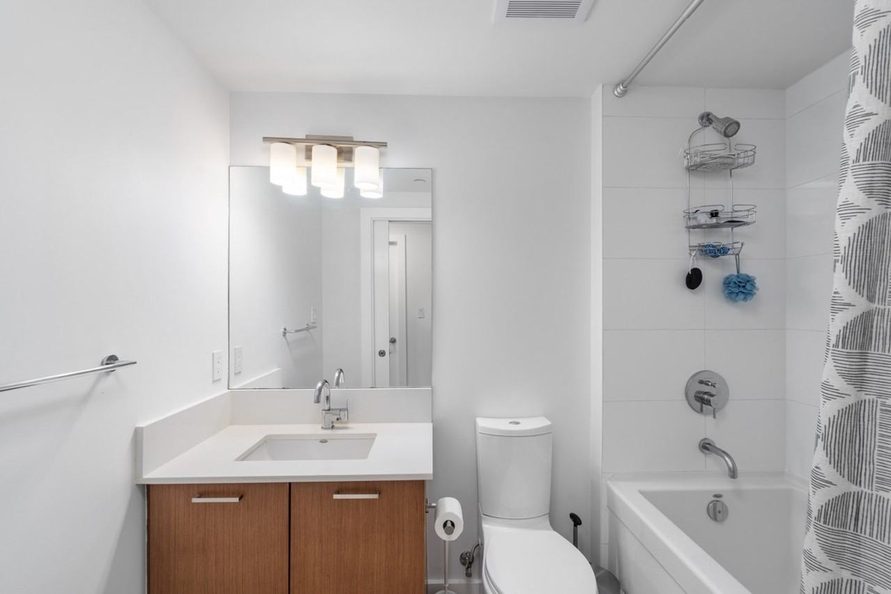 1372 Seymour St #1273079P - Photo 7 of 18