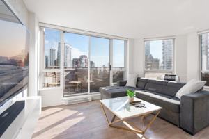 featured image of 1212 Howe St