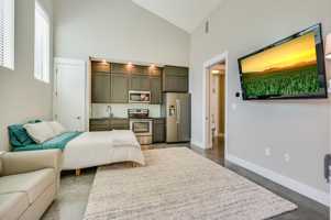 featured image of 12715 Trail Driver