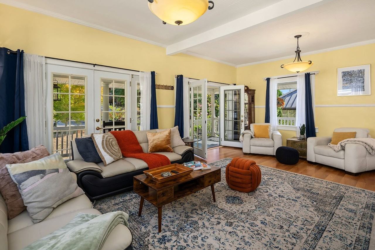 3668 Sw Othello St #1318578P - Photo 2 of 37