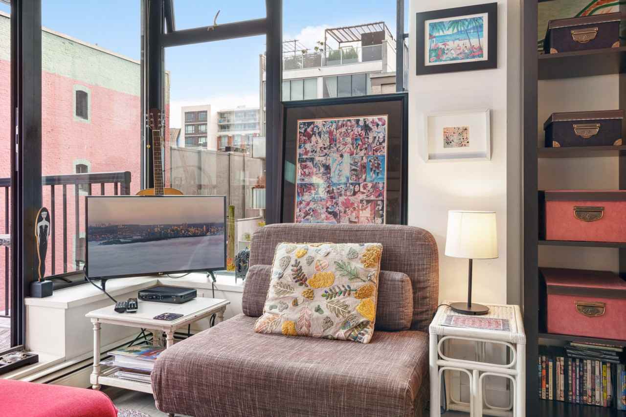 64 West Cordova St #1318717P - Photo 2 of 29