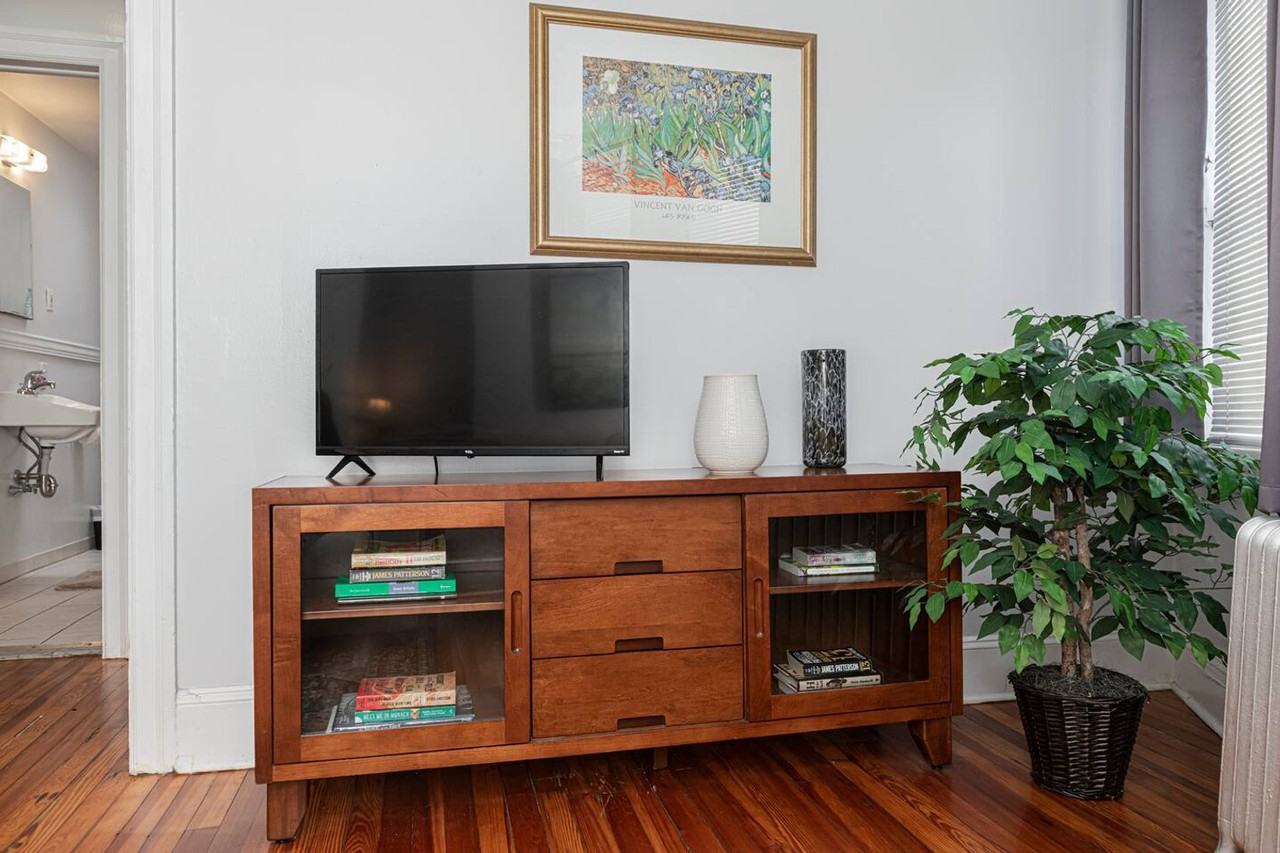 658 Lancaster Ave #1321810P - Photo 2 of 41