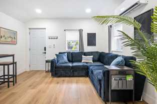 328 Ne 57th St - Photo 1 of 1