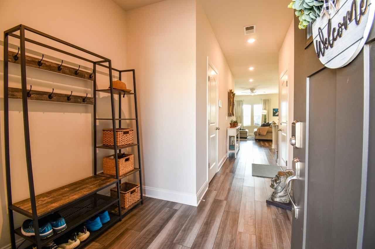 741 Prairie View Dr #1 - Photo 7 of 20