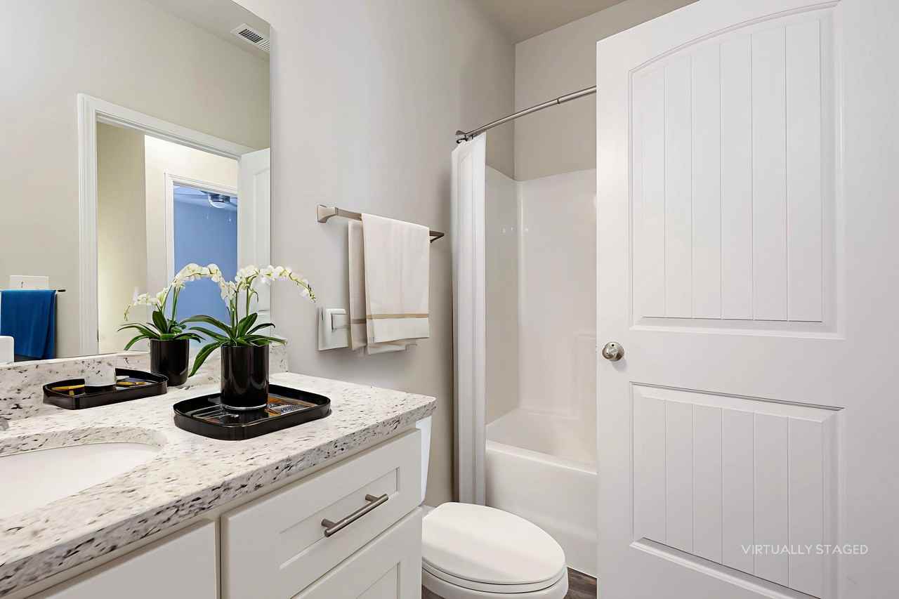 228 Riley Circle - Photo 3 of 45