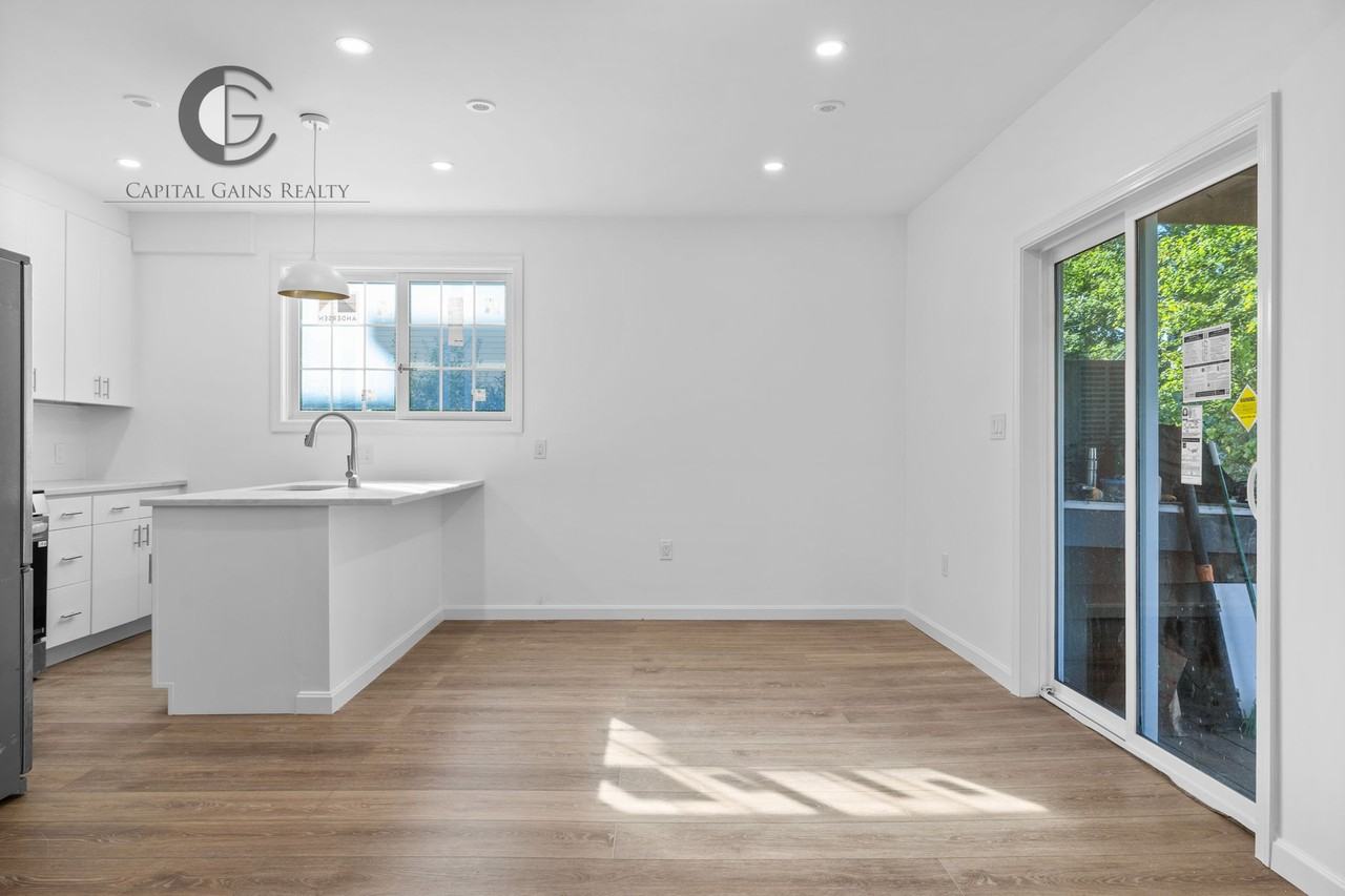 172 Lexington Avenue #1 - Photo 4 of 15