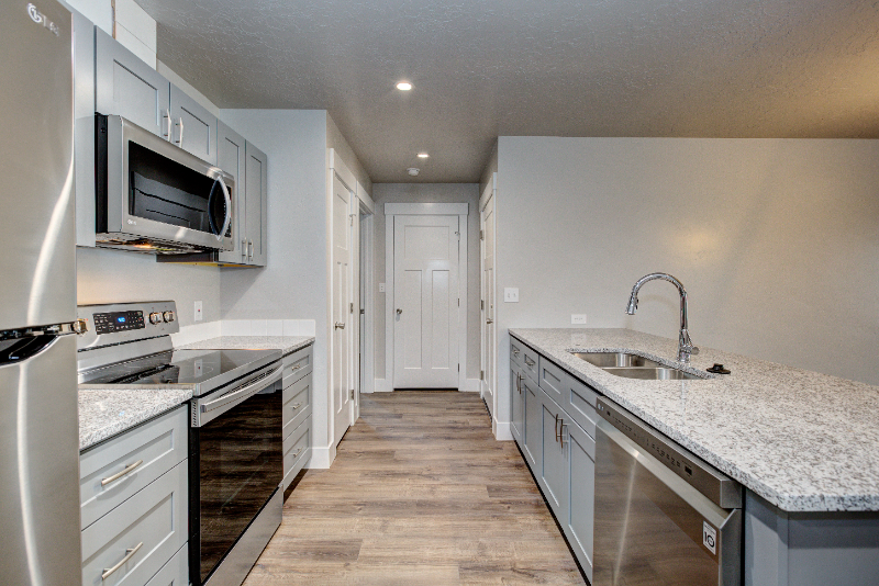 605 E Elgin St #100 - Photo 4 of 8